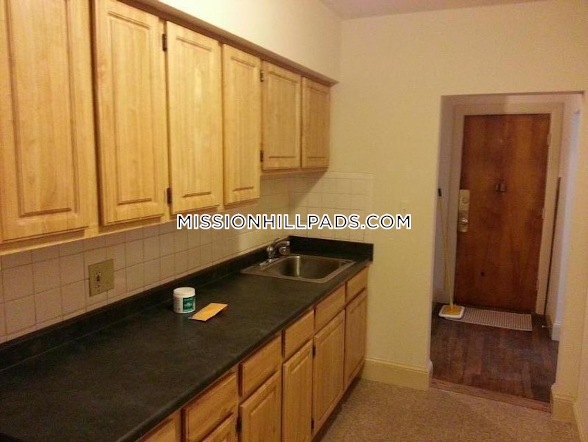 BOSTON - MISSION HILL - 2 Beds, 1 Bath - Image 7