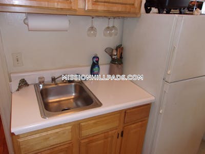 Mission Hill Apartment for rent Studio 1 Bath Boston - $2,400