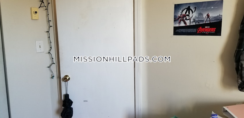 BOSTON - MISSION HILL - 2 Beds, 1 Bath - Image 17