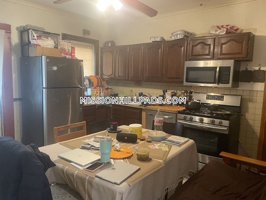 BOSTON - MISSION HILL - 1 Bed, 2 Baths - Image 58