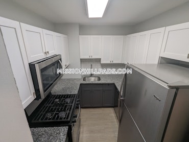 J Vue at the LMA - 3 Beds, 2 Baths - $5,769 - ID#4541742