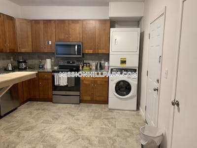 Mission Hill Apartment for rent 3 Bedrooms 1 Bath Boston - $3,100