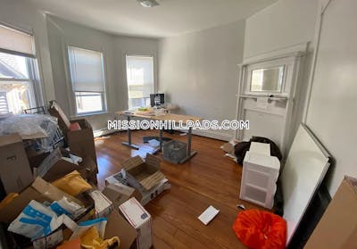 Mission Hill Apartment for rent 3 Bedrooms 2 Baths Boston - $3,600