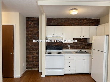 Mission Hill, Boston, MA - 1 Bed, 1 Bath - $2,200 - ID#4440705