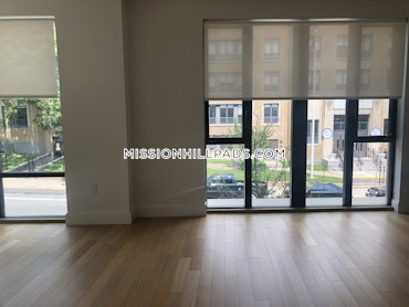 Tremont St. Roxbury Crossing