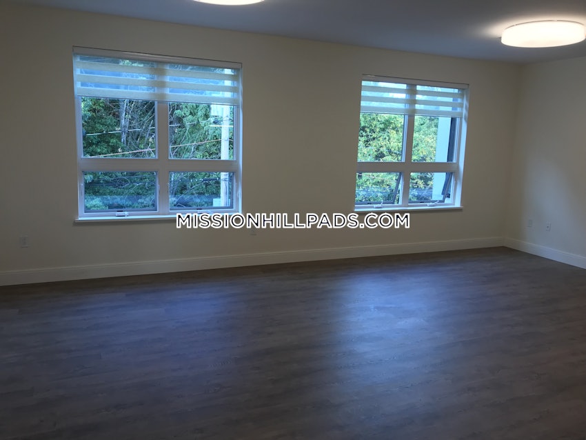 BOSTON - MISSION HILL - 2 Beds, 2 Baths - Image 15