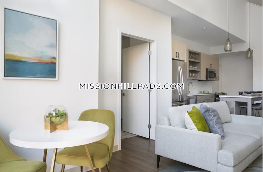 BOSTON - MISSION HILL - 3 Beds, 1 Bath - Image 10