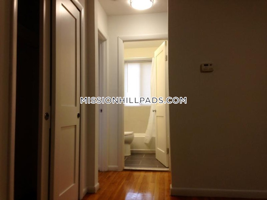 BOSTON - MISSION HILL - 2 Beds, 1 Bath - Image 9