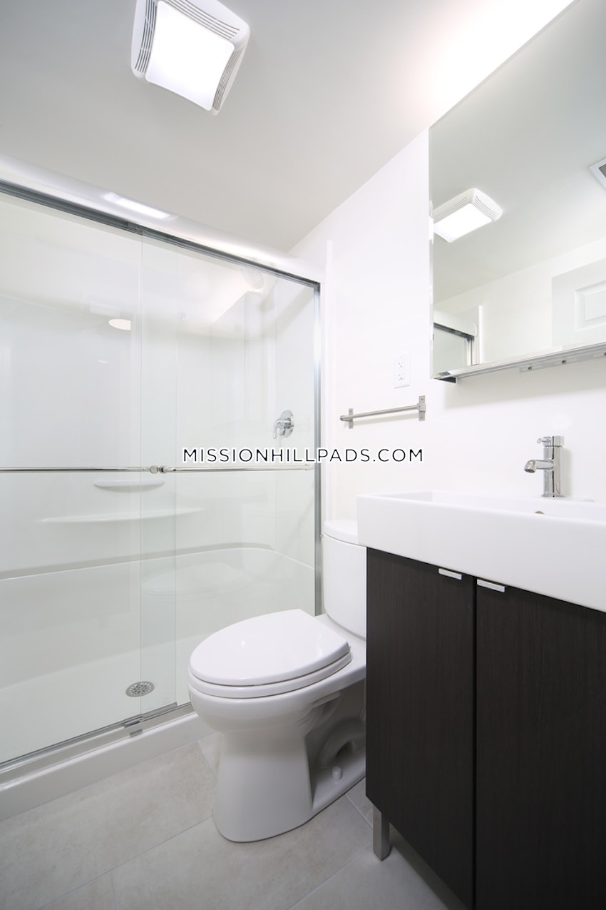 BOSTON - MISSION HILL - 2 Beds, 1 Bath - Image 12