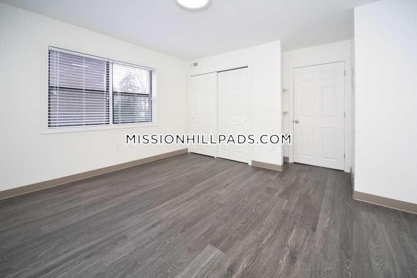 BOSTON - MISSION HILL - 2 Beds, 1 Bath - Image 3