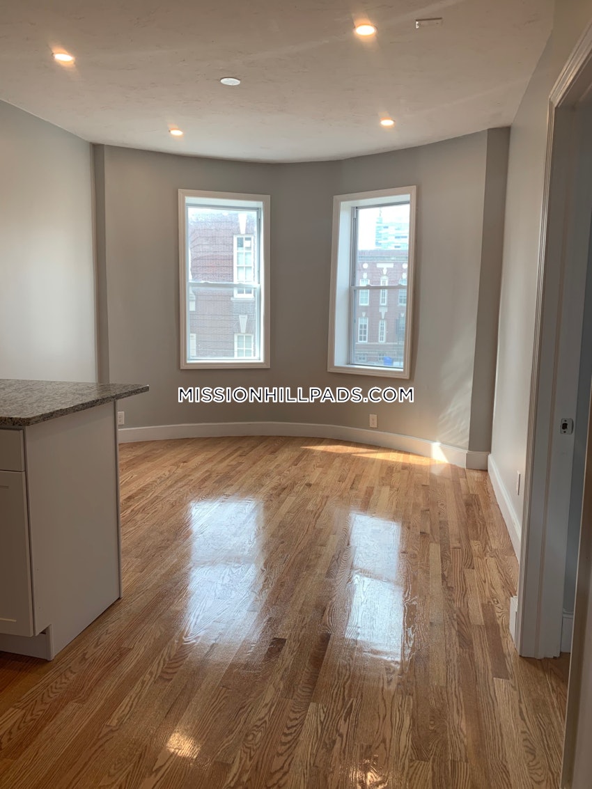 BOSTON - MISSION HILL - 1 Bed, 1 Bath - Image 26