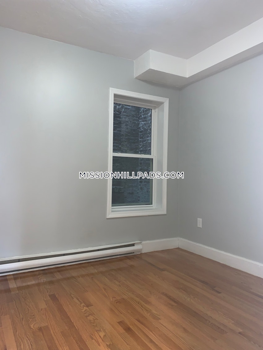 BOSTON - MISSION HILL - 1 Bed, 1 Bath - Image 22