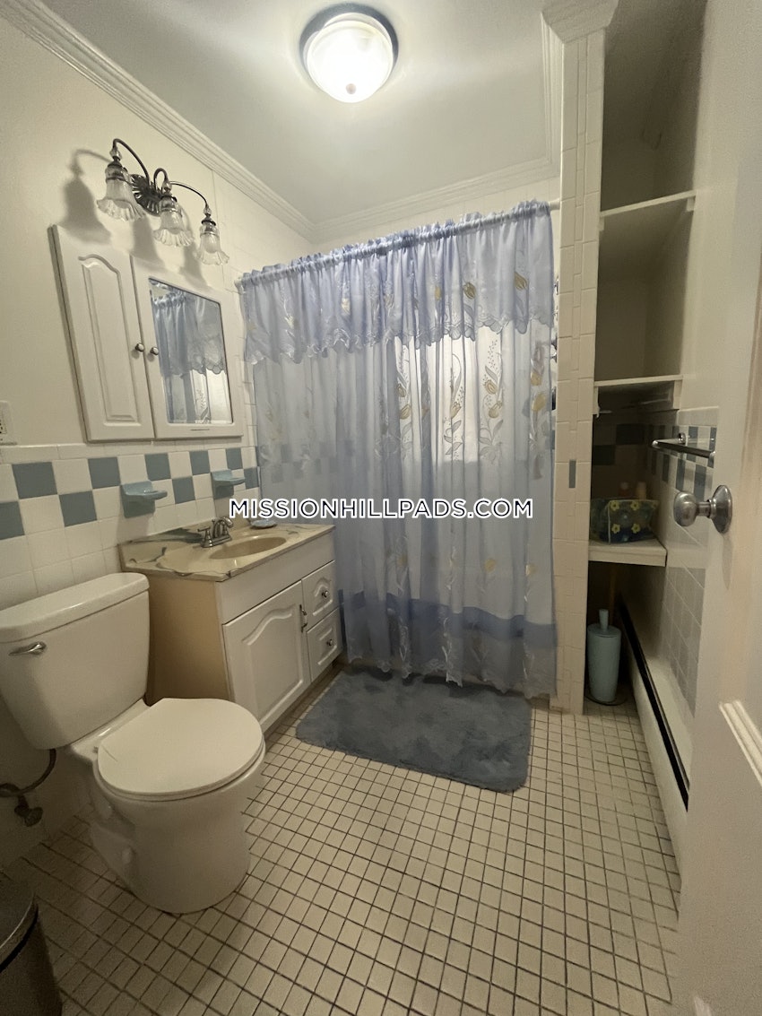 BOSTON - MISSION HILL - 1 Bed, 1 Bath - Image 26