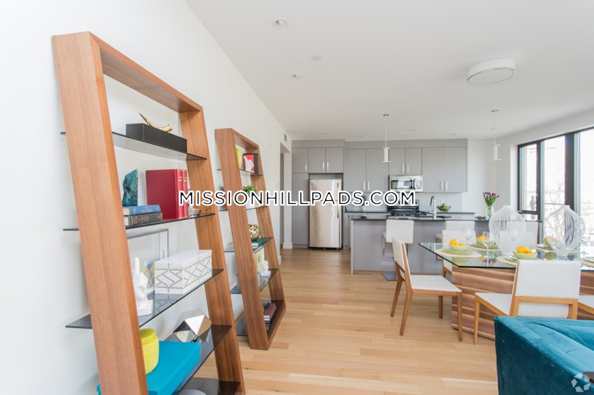 BOSTON - MISSION HILL - 2 Beds, 2 Baths - Image 18