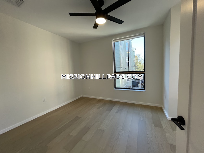 BOSTON - MISSION HILL - 2 Beds, 2 Baths - Image 18