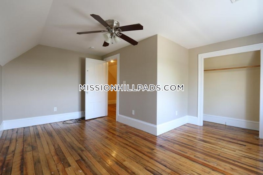 BOSTON - MISSION HILL - 1 Bed, 2 Baths - Image 7