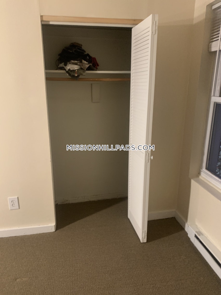 BOSTON - MISSION HILL - 2 Beds, 1 Bath - Image 11