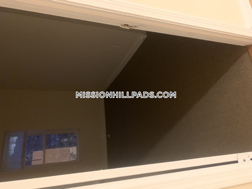 Boston - Mission Hill - 2 Beds, 1 Bath - Image 35