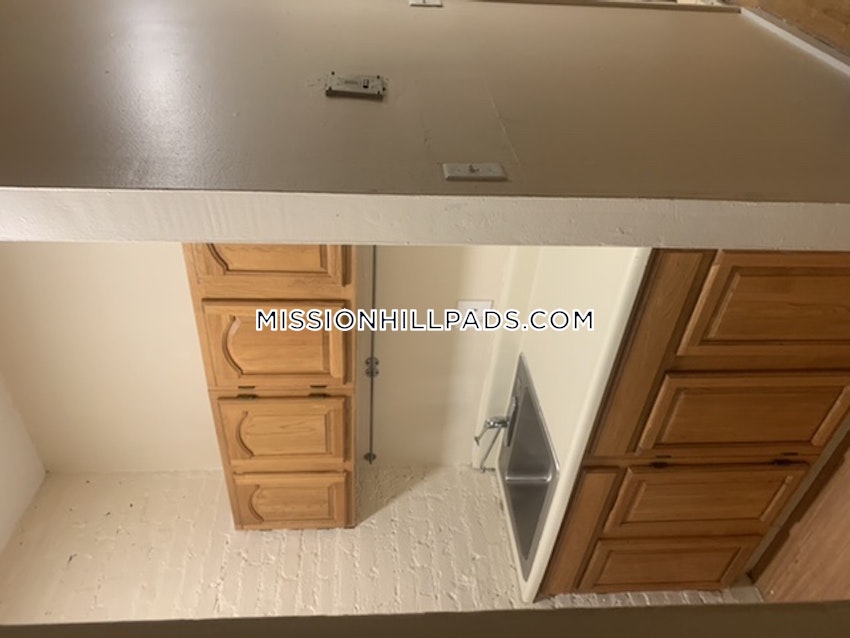 Boston - Mission Hill - 2 Beds, 1 Bath - Image 22