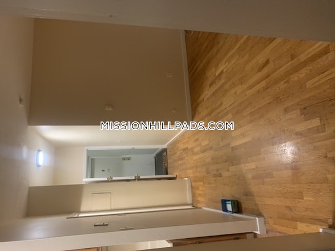 Boston - $3,195+ /mo