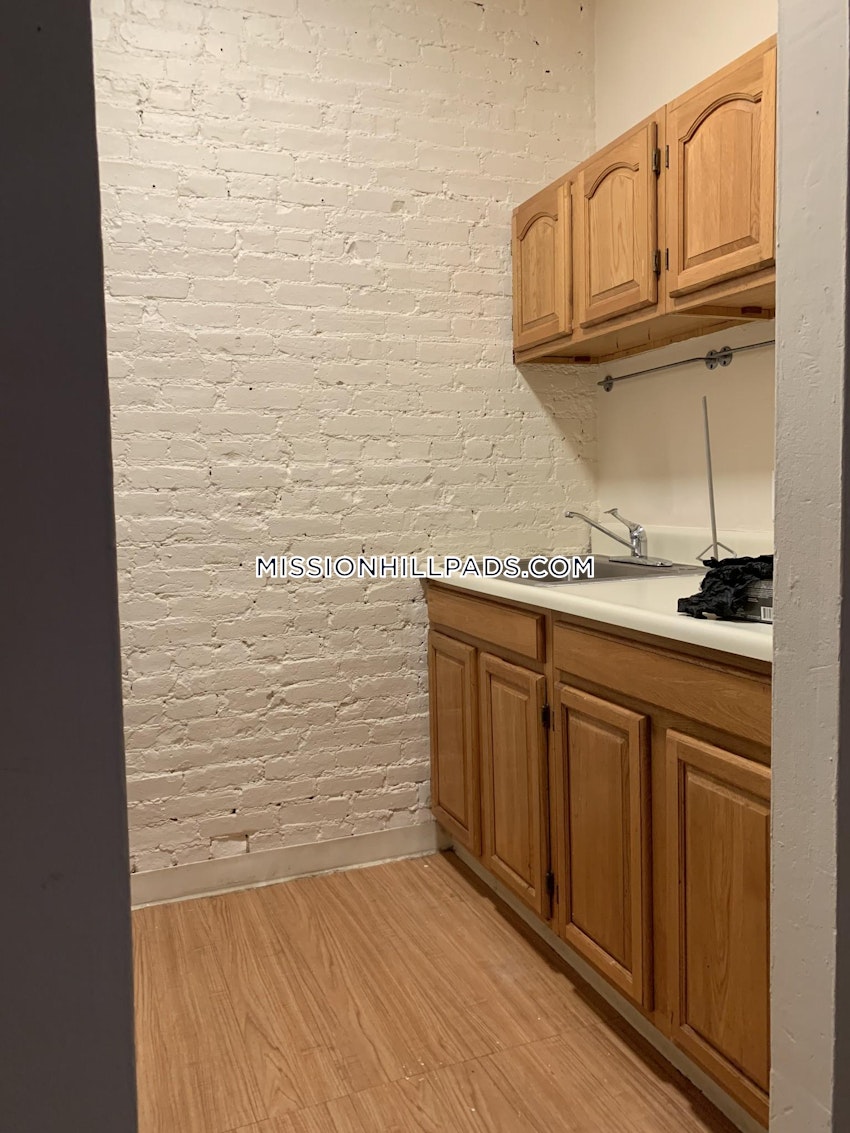Boston - Mission Hill - 2 Beds, 1 Bath - Image 27