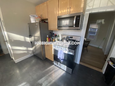 Mission Hill, Boston, MA - 5 Beds, 2 Baths - $7,000 - ID#4222635