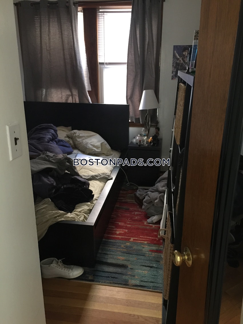 BOSTON - NORTH END - 2 Beds, 1 Bath - Image 64