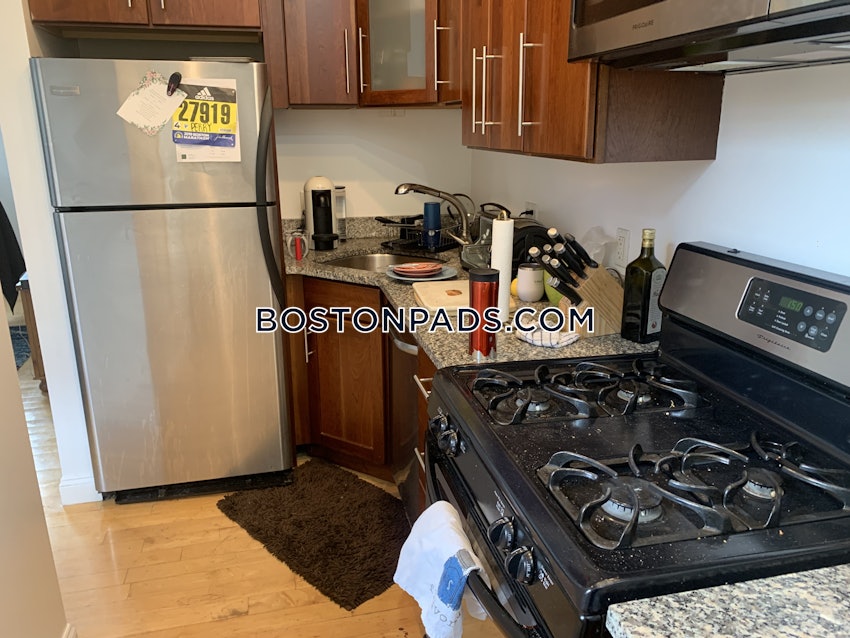 BOSTON - NORTH END - 2 Beds, 1 Bath - Image 2