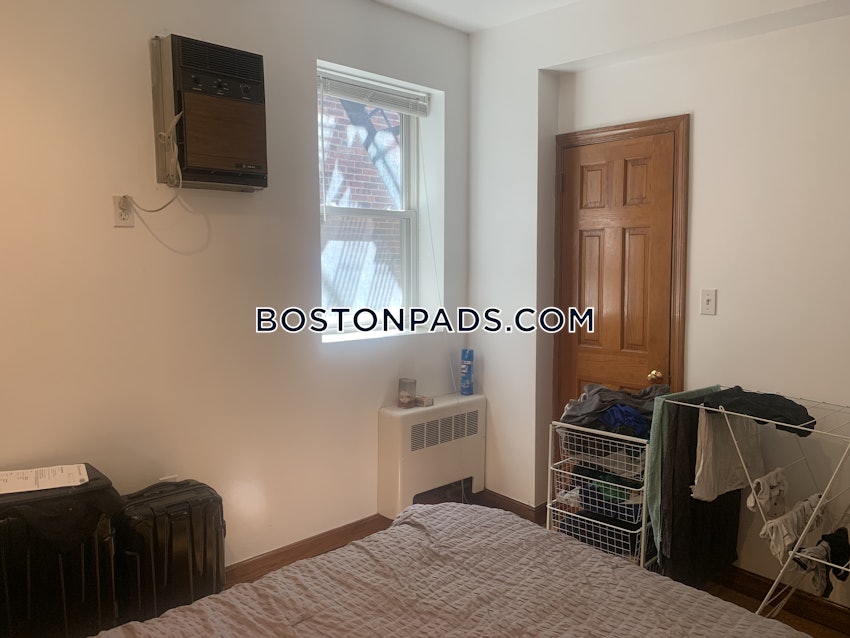 BOSTON - NORTH END - 1 Bed, 1 Bath - Image 2