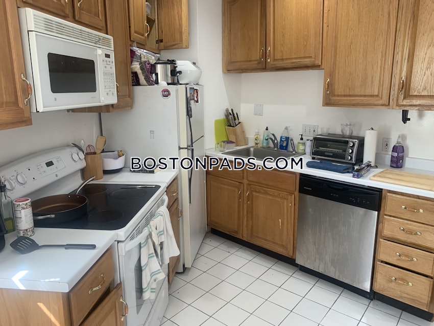 BOSTON - NORTH END - 2 Beds, 1 Bath - Image 1