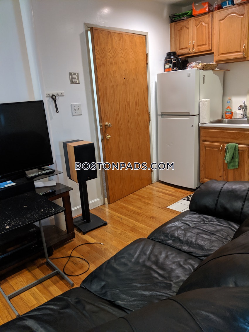 BOSTON - NORTH END - 1 Bed, 1 Bath - Image 6