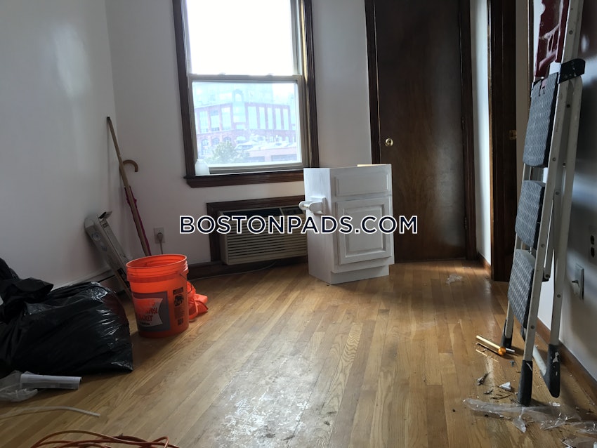 BOSTON - NORTH END - 2 Beds, 1 Bath - Image 52