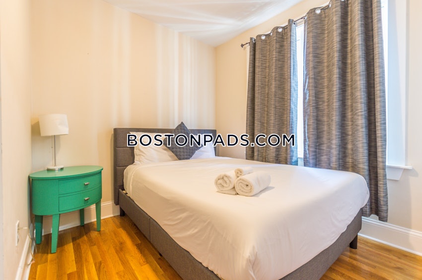 BOSTON - NORTH END - 3 Beds, 2 Baths - Image 1