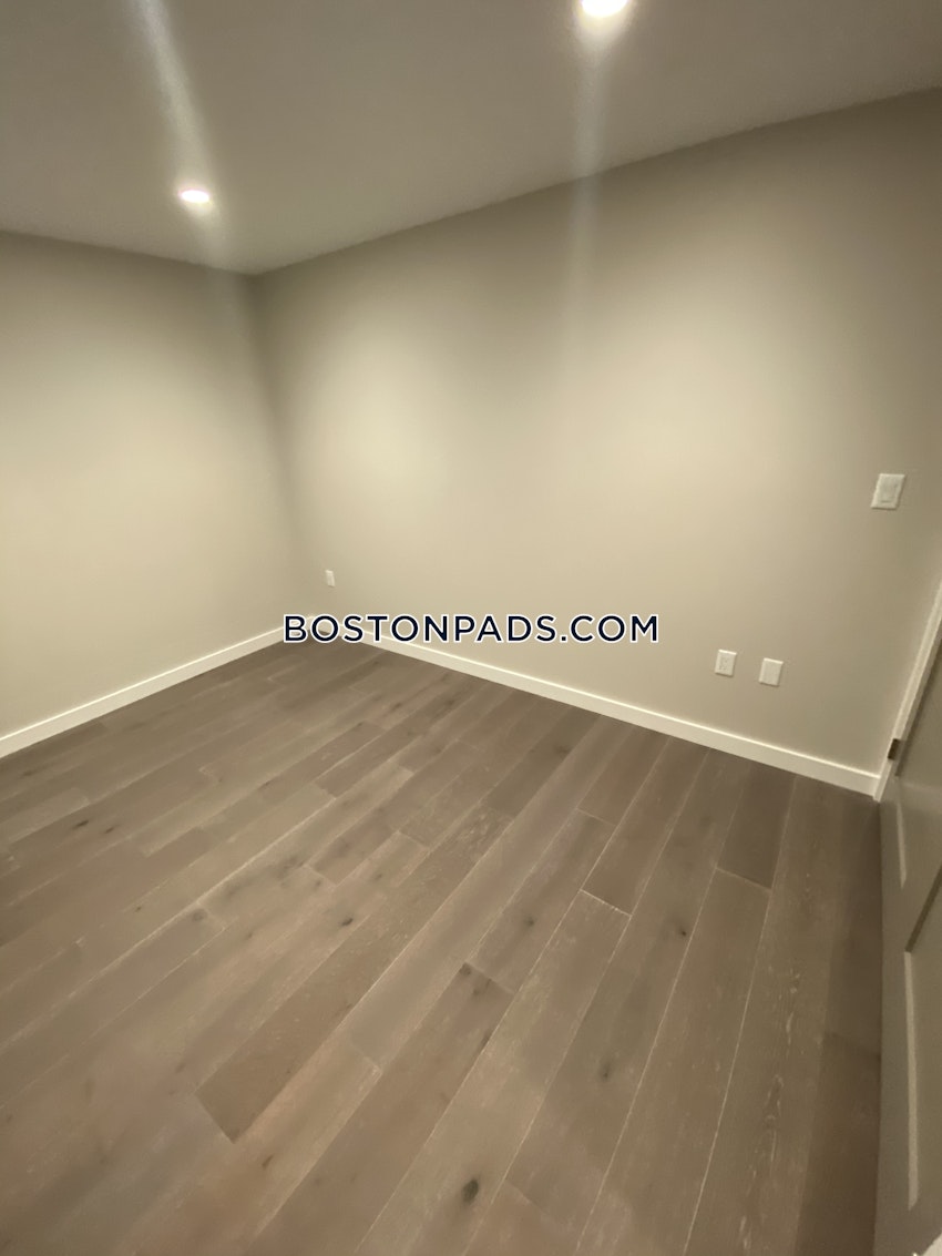 BOSTON - NORTH END - 2 Beds, 1.5 Baths - Image 5