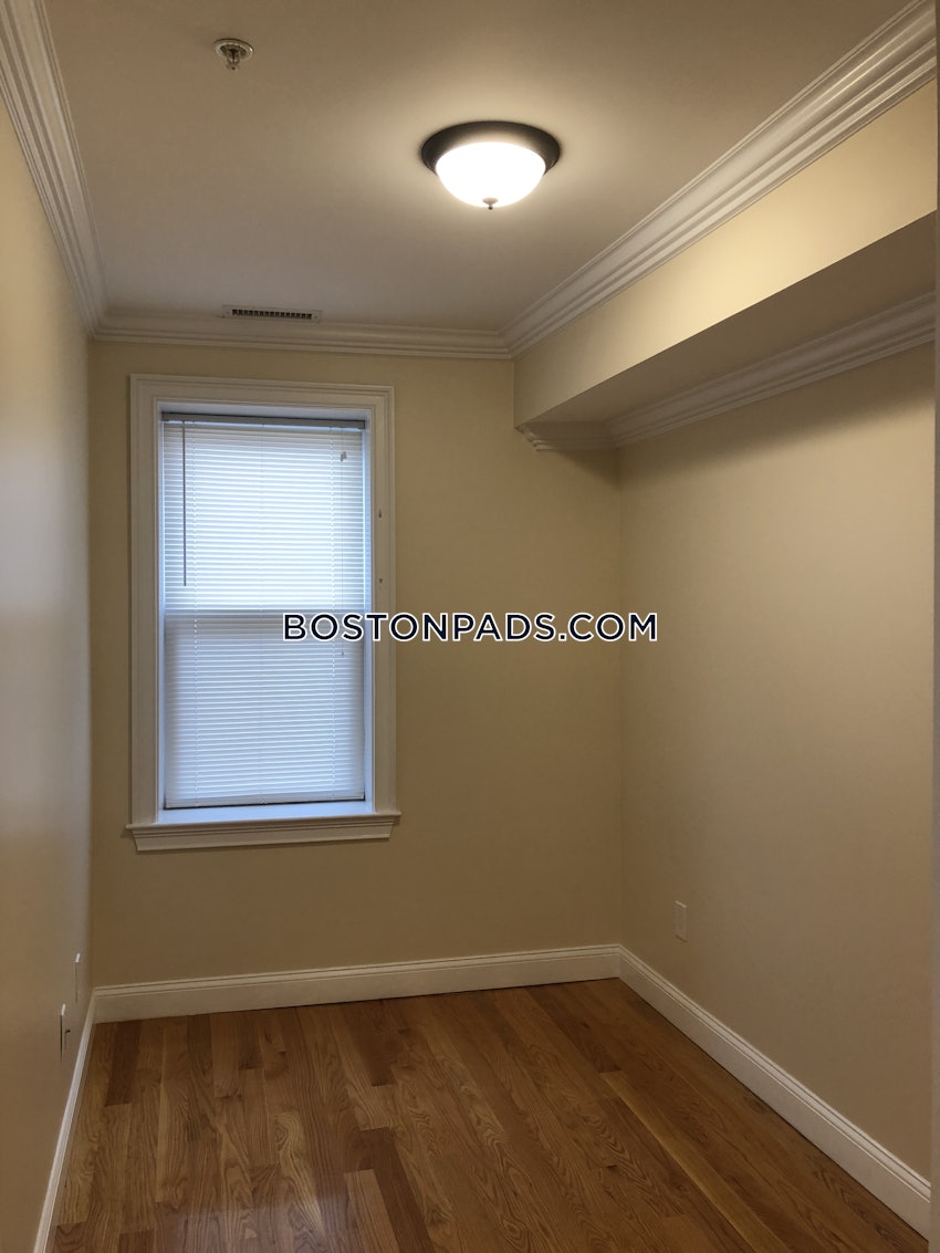 BOSTON - NORTH END - 4 Beds, 2 Baths - Image 6