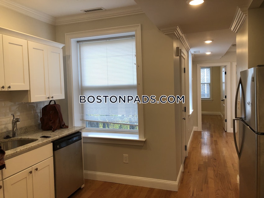 BOSTON - NORTH END - 4 Beds, 2 Baths - Image 2