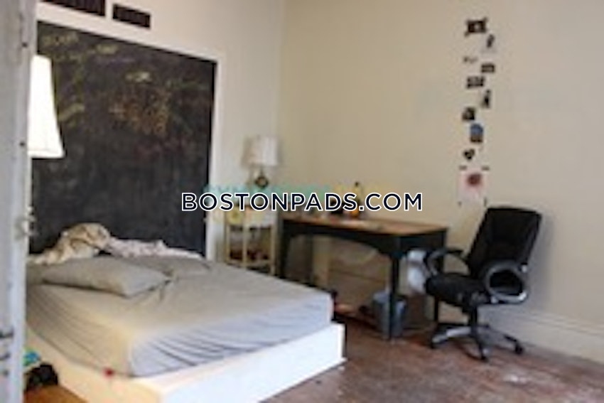 BOSTON - NORTHEASTERN/SYMPHONY - 4 Beds, 1 Bath - Image 18