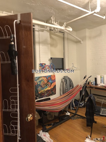 Boston - 3 Beds, 1 Baths