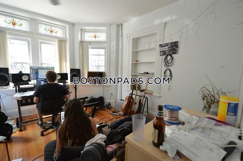 Boston - Northeastern/Symphony - 1 Bed, 1 Bath - Image 8