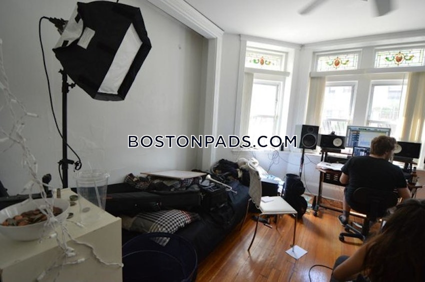 Boston - Northeastern/Symphony - 1 Bed, 1 Bath - Image 3