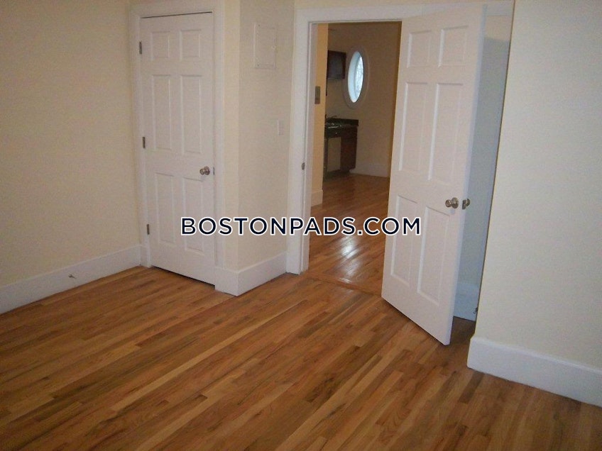 Boston - $2,800+ /month