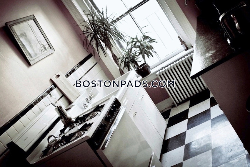 BOSTON - NORTHEASTERN/SYMPHONY - 2 Beds, 1 Bath - Image 3