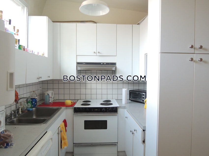 BOSTON - NORTHEASTERN/SYMPHONY - 3 Beds, 1 Bath - Image 13