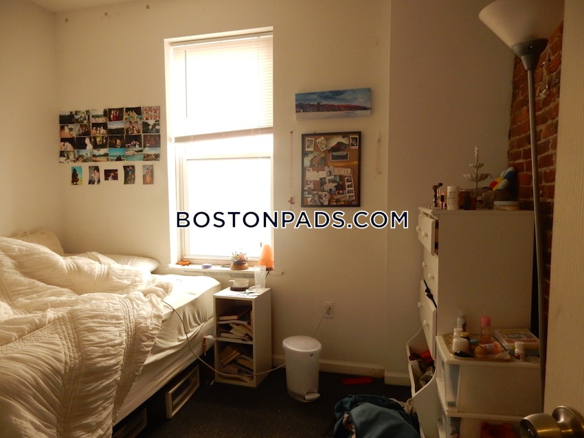 BOSTON - NORTHEASTERN/SYMPHONY - 3 Beds, 2 Baths - Image 5