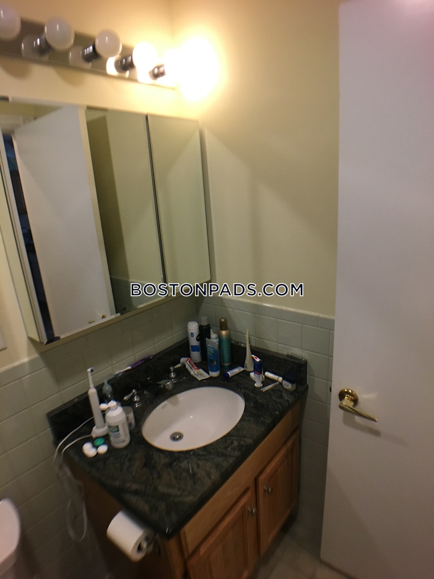 BOSTON - BACK BAY - 1 Bed, 1 Bath - Image 13