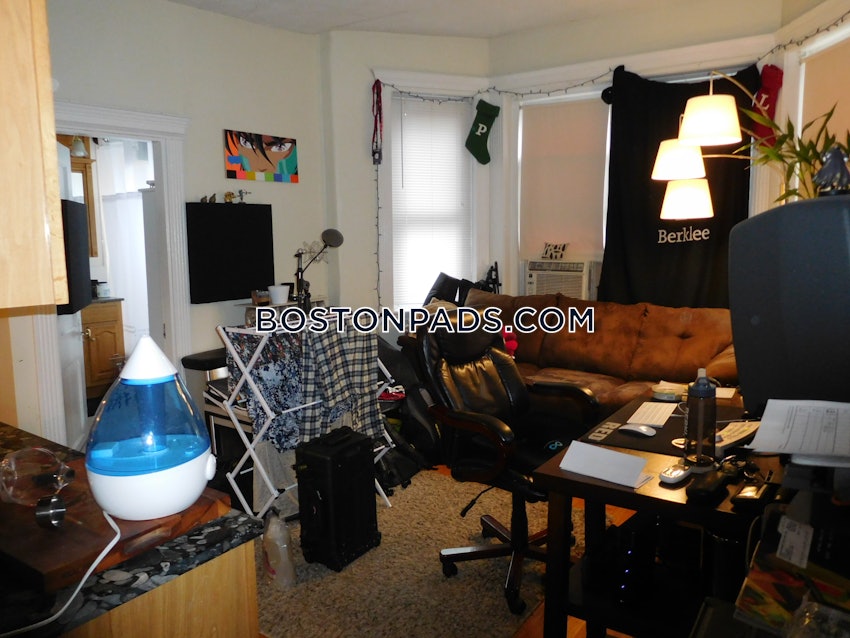 BOSTON - NORTHEASTERN/SYMPHONY - 1 Bed, 1 Bath - Image 16