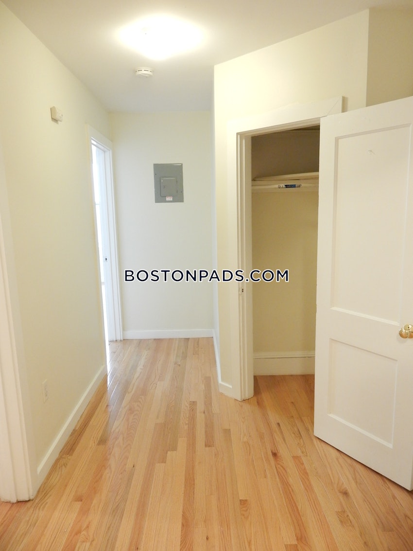 BOSTON - NORTHEASTERN/SYMPHONY - 1 Bed, 1 Bath - Image 9