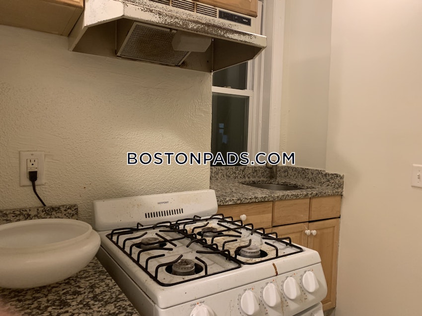 BOSTON - NORTHEASTERN/SYMPHONY - 1 Bed, 1 Bath - Image 18