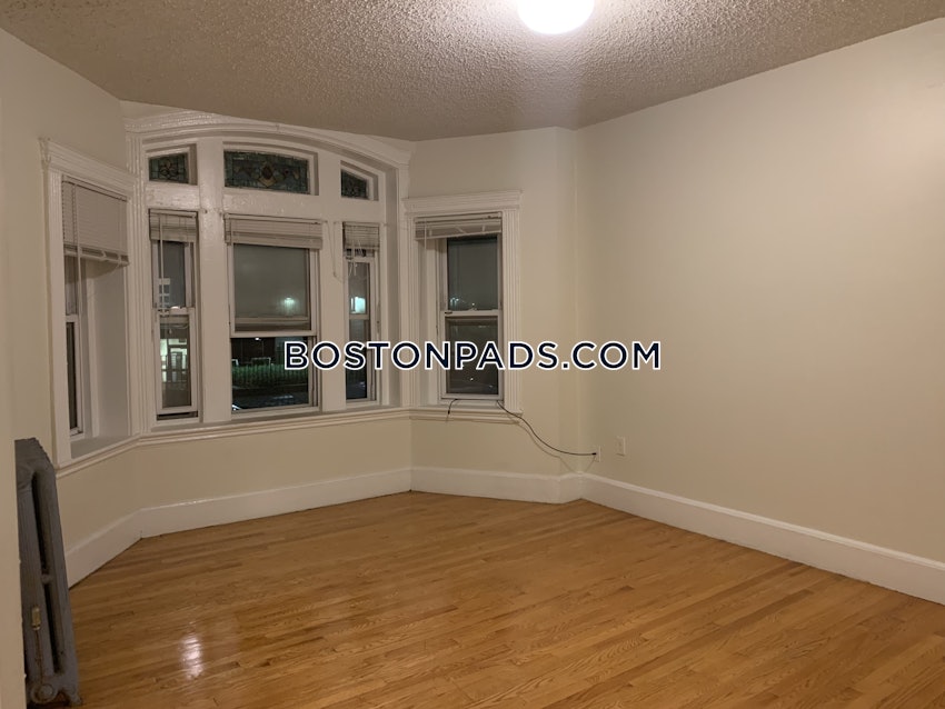 BOSTON - NORTHEASTERN/SYMPHONY - 1 Bed, 1 Bath - Image 16