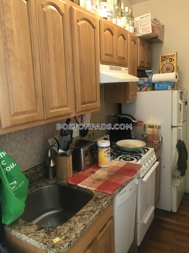 Boston - $3,200+ /mo